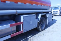 中国重汽 HOWO T5G 210马力 4X2 运油车(醒狮牌)(SLS5160GYYZ5)