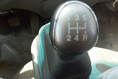 唐骏欧铃 K3系列 110马力 3.88米排半栏板轻卡(ZB1042JPD6V)