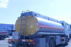 中国重汽 HOWO T5G 210马力 4X2 运油车(醒狮牌)(SLS5160GYYZ5)