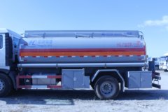 中国重汽 HOWO T5G 210马力 4X2 运油车(醒狮牌)(SLS5160GYYZ5)