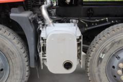 川交汽车 280马力 8X4 6.8米自卸车(CJ3310D5FB)