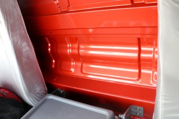 ���� GK8������ 95���� 4X2 4.2����ж��ͼƬ