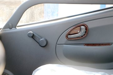 ���� GK8������ 95���� 4X2 4.2����ж��ͼƬ