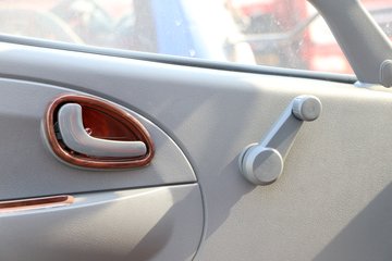 ���� GK8������ 95���� 4X2 4.2����ж��ͼƬ