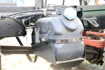 ���� GK8������ 95���� 4X2 4.2����ж��ͼƬ