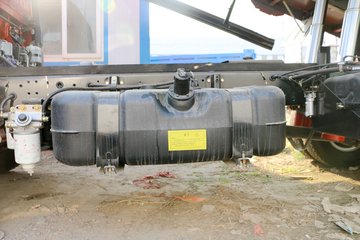 ���� GK8������ 95���� 4X2 4.2����ж��ͼƬ