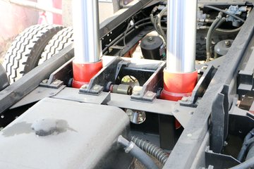 ���� GK8������ 95���� 4X2 4.2����ж��ͼƬ