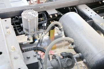 ���� GK8������ 95���� 4X2 4.2����ж��ͼƬ