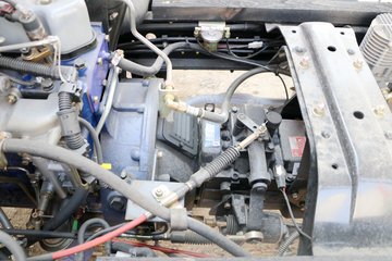 ���� GK8������ 95���� 4X2 4.2����ж��ͼƬ