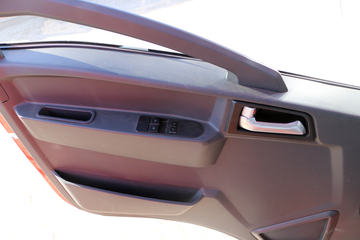 �й�����HOWO G5X�п� 210���� 6.75�������ػ�������(ZZ1187G521DE1)ͼƬ