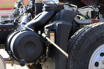 �й�����HOWO G5X�п� 210���� 6.75�������ػ�������(ZZ1187G521DE1)ͼƬ