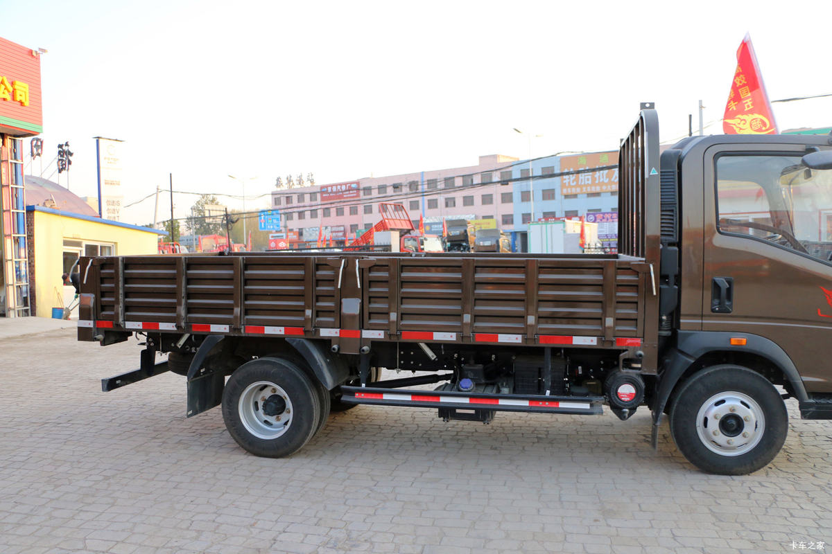 йHOWO  95 4.165׵Ῠ(խ)(ZZ1047F3315E145)                                                