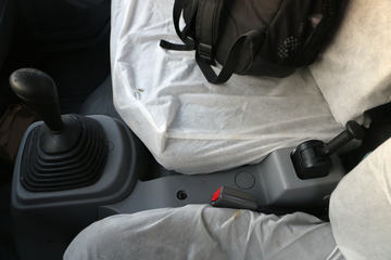 �й�����HOWO ���� 95���� 4.165�׵��������Ῠ(խ��)(ZZ1047F3315E145)ͼƬ