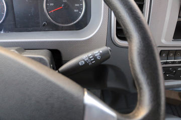 �й�����HOWO ���� 95���� 4.165�׵��������Ῠ(խ��)(ZZ1047F3315E145)ͼƬ