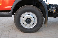 中国重汽HOWO 悍将 129马力 4X2 4.15米自卸车(万里扬5挡)(ZZ3047G3415E143)