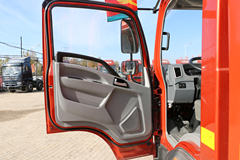 中国重汽HOWO 悍将 170马力 4.15米单排仓栅式轻卡(ZZ5047CCYG3315E143)