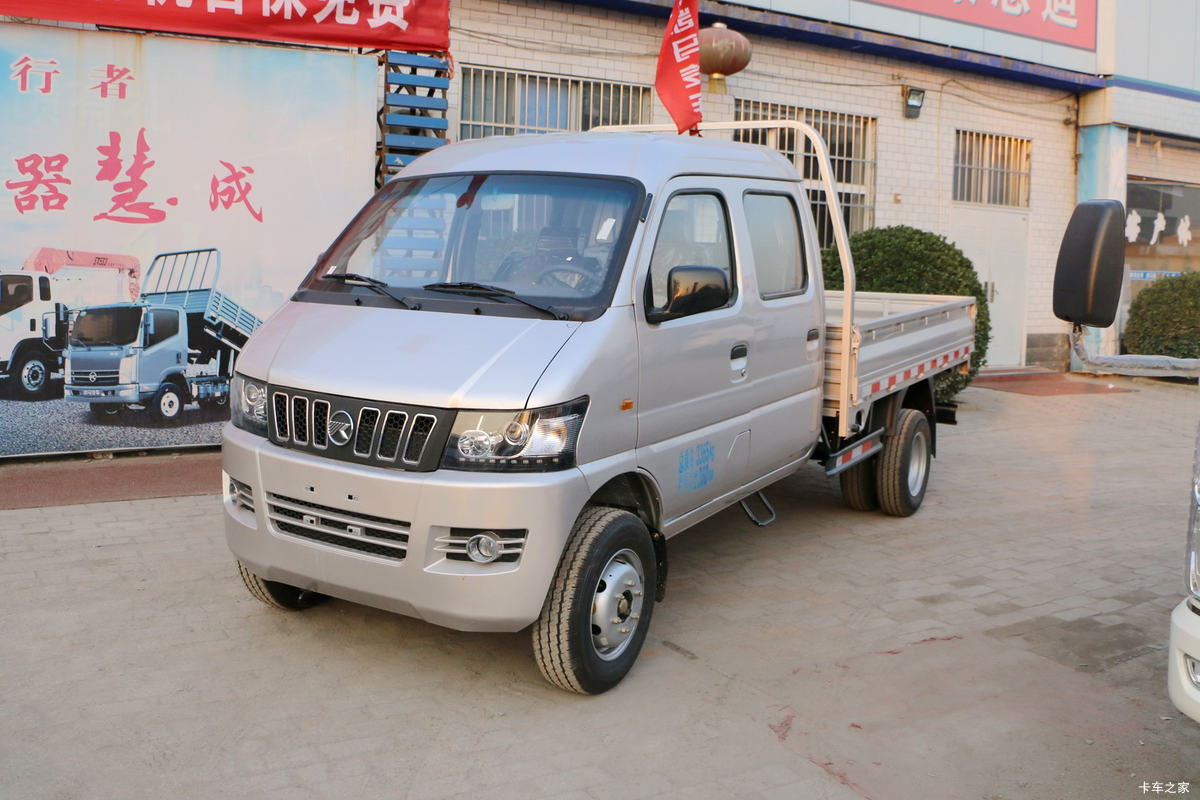 凯马 K22 87马力 2.62米双排栏板微卡