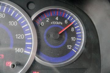 ���� ����F7 95���� 4X2 4.2����ж��(��90˫��)(����)ͼƬ