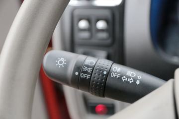 ���� ����F7 95���� 4X2 4.2����ж��(��90˫��)(����)ͼƬ