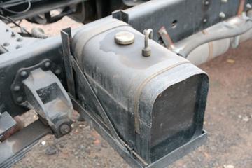 ���� ����F7 95���� 4X2 4.2����ж��(��90˫��)(����)(EQ3080S3GDF)ͼƬ