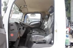 现代商用车 致道500M 130马力 4.165米单排厢式轻卡底盘(六安5挡)(CNJ5041XXYQDA33V)