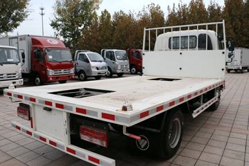 ����ʱ�� M3 143���� 4X2ƽ�����䳵ͼƬ