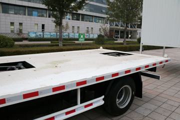 ����ʱ�� M3 143���� 4X2ƽ�����䳵ͼƬ