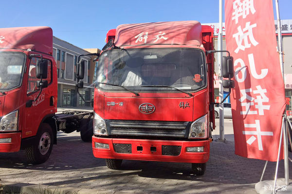 解放 虎VH 120马力 3.85米排半仓栅式轻卡(CA5043CCYP40K15L1E5A84)