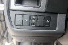 现代商用车 盛图H1 129马力 4.12米单排厢式轻卡(彩钢板)(CHM5041XXYGDC33V)