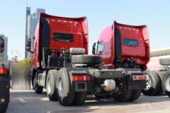 中国重汽 HOWO T7H重卡 B版 440马力 6X4牵引车(ZZ4257V324HE1B) 中国重汽 HOWO T7H重卡 B版 440马力 6X4牵引车(ZZ4257V324HE1B)