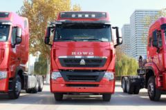 中国重汽 HOWO T7H重卡 B版 440马力 6X4牵引车(ZZ4257V324HE1B) 中国重汽 HOWO T7H重卡 B版 440马力 6X4牵引车(ZZ4257V324HE1B)