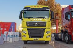 中国重汽 汕德卡SITRAK C7H重卡 430马力 6X4 LNG牵引车(ZZ4256V384HE1LB)