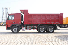 大运 270马力 6X4 5.6米自卸车(型号DYX3250)