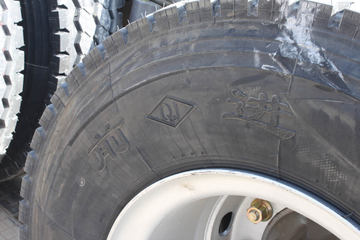 ���� 310���� 6X4 ǣ����(�߶�)ͼƬ