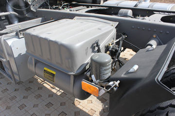 ���� 310���� 6X4 ǣ����(�߶�)ͼƬ