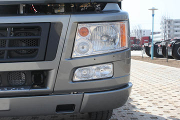 ���� 310���� 6X4 ǣ����(�߶�)ͼƬ