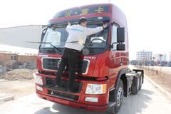 大运 336马力 6X4 牵引车(高顶)(CGC4250PB32WPD3B)