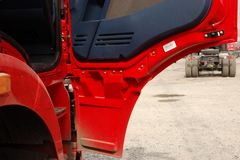 解放 J6P重卡 330马力 8X4 8米自卸车(CA3310P66K2L6T4E)