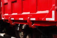 解放 J6P重卡 330马力 8X4 8米自卸车(CA3310P66K2L6T4E)