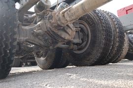 乘龙M5&nbsp;自卸车底盘                                                图片