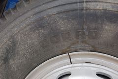 东风柳汽 霸龙507重卡 340马力 8X4 8.2米自卸车(LZ3310QEFT)