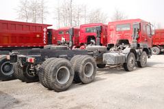 东风柳汽 霸龙507重卡 340马力 8X4 8.2米自卸车(LZ3310QEFT)