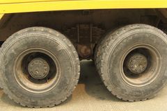 红岩 杰狮重卡 340马力 6X4 5.8米自卸车(CQ3254HTC384L)