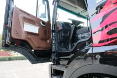 江淮 格尔发K5W重卡 490马力 6X4自动挡牵引车(ZF AMT手自一体)(HFC4252P13K8E33S8V)