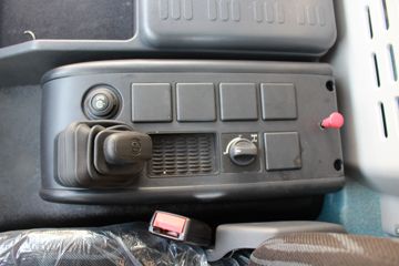 ��ά�� Eurocargoϵ���ؿ� 251���� �����ػ�������(ML120E25)ͼƬ