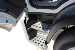 依维柯 Eurocargo系列重卡 251马力 单排载货车底盘(ML120E25)