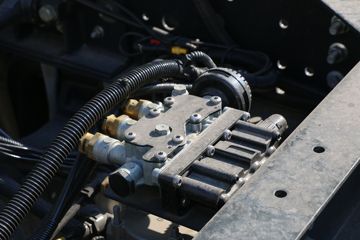 ��ά�� Eurocargoϵ���ؿ� 251���� �����ػ�������(ML120E25)ͼƬ