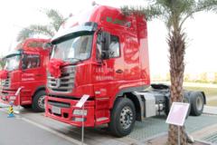 联合卡车 E420重卡 420马力 6X4牵引车(QCC4252D654M)