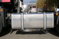 中国重汽 豪瀚J7G重卡 360马力 6X4牵引车(ZZ4255N3246E1)