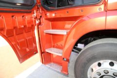 青岛解放 JH6重卡 500马力 6X4牵引车(CA4250P25K2T1E5A)